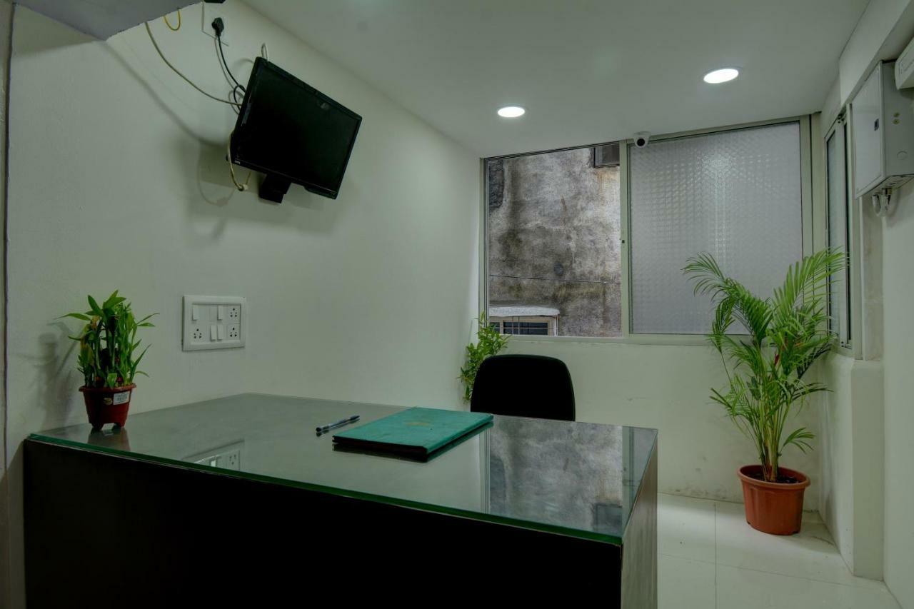 Oyo Flagship 47178 Pakko Inn Πούνε Εξωτερικό φωτογραφία
